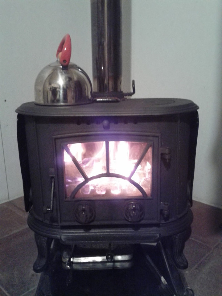 薪ストーブ初点火